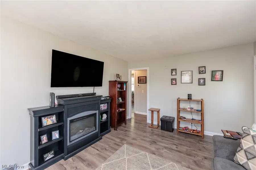 838 Warwick Drive, Sheffield Lake, OH 44054 - #3