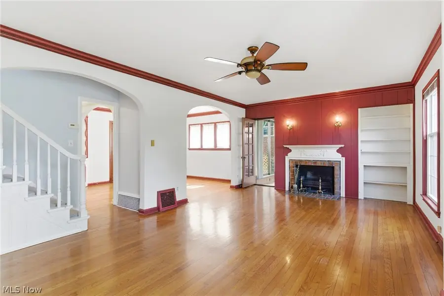 3697 Washington Boulevard, University Heights, OH 44118 - #3