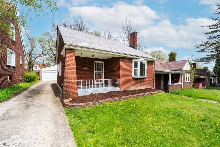 130 Roslyn Drive, Youngstown, OH 44505 - #2