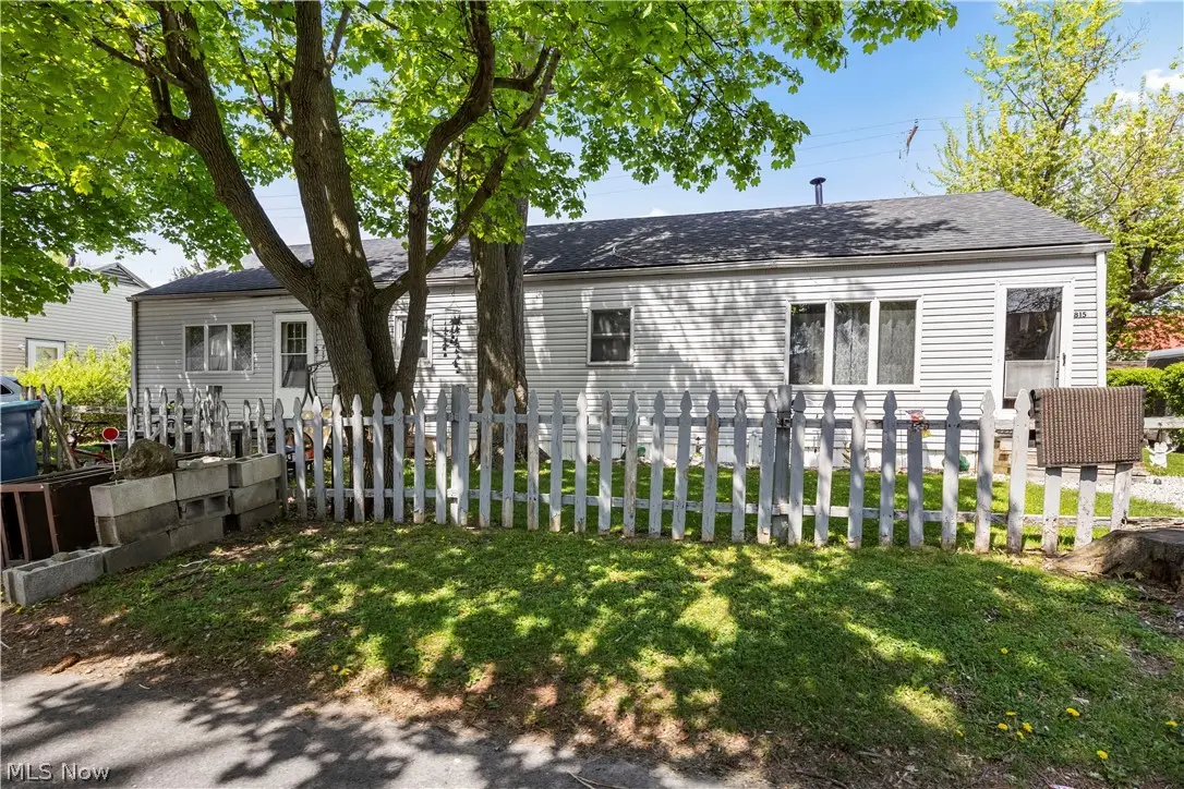 815 Edison Lane, Port Clinton, OH 43452 - #1