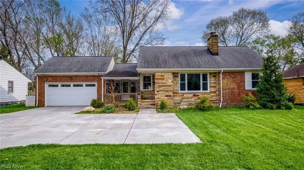 2031 W Pleasant Valley Road, Parma, OH 44134