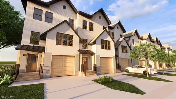 32741 Warren Road, Cleveland, OH 44111