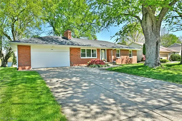 2548 Hilltop Drive, Poland, OH 44514
