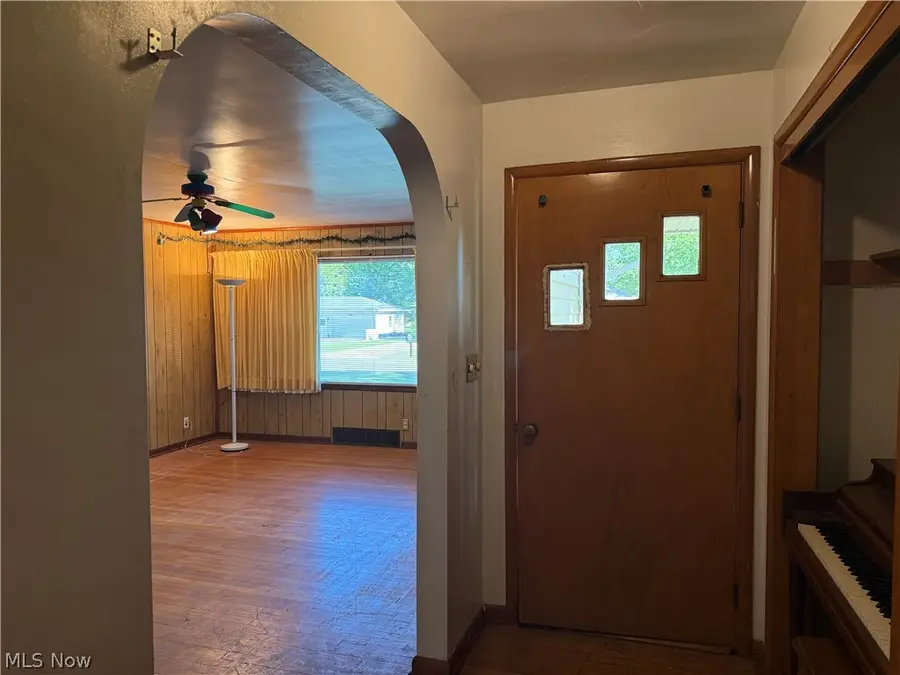 151 Durst Nw Drive, Warren, OH 44483 - #3