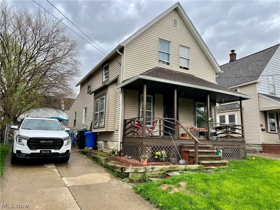 3901 Woburn Avenue, Cleveland, OH 44109 - #2