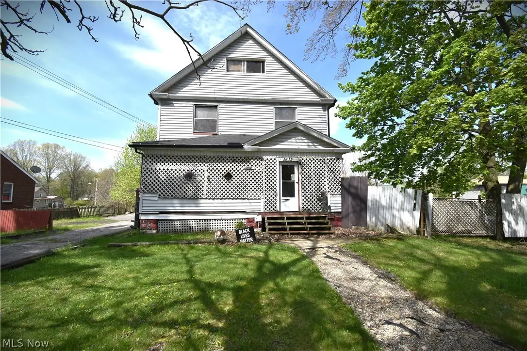 1612 Jacobs Road, Youngstown, OH 44505 - #1
