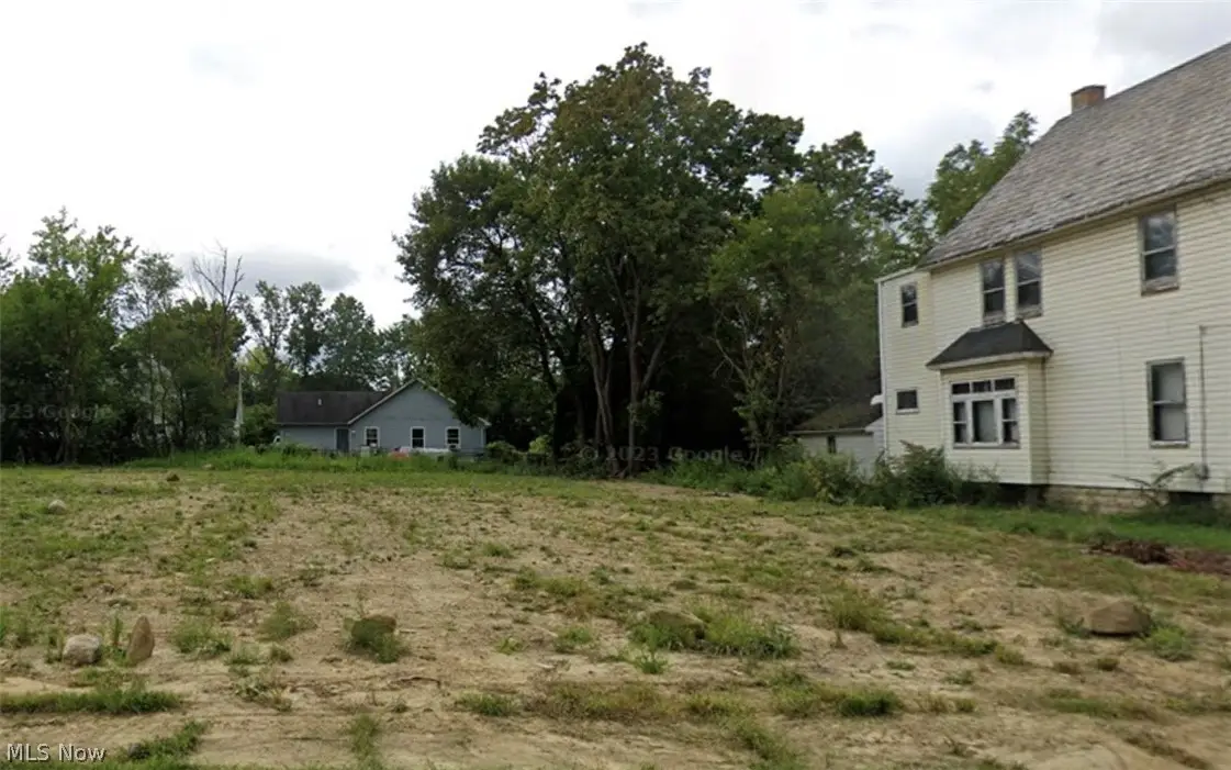 337 W Glenaven Avenue, Youngstown, OH 44511 - #1