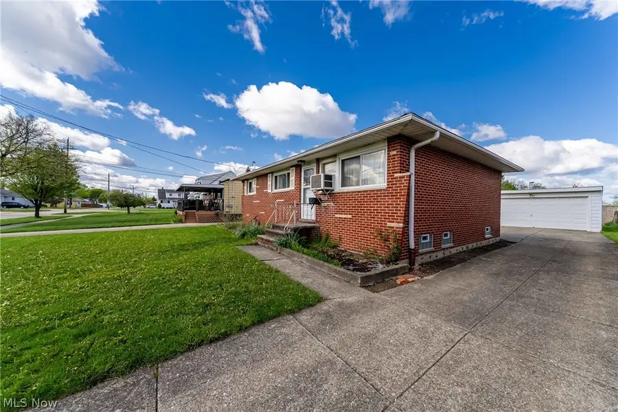 5884 Michael Drive, Brook Park, OH 44142 - #3