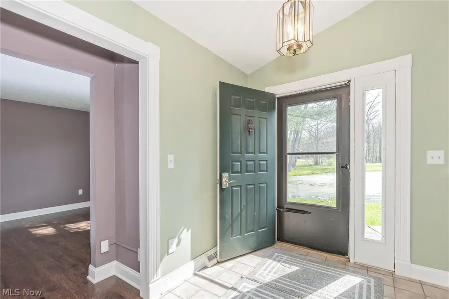 13310 Cedar Acres Drive, Chesterland, OH 44026 - #2
