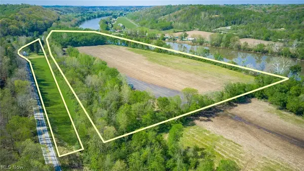 3725 N River Road, Zanesville, OH 43701