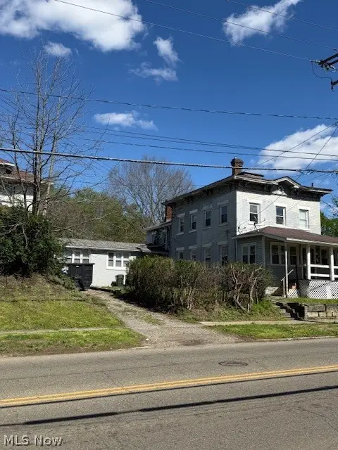 672 3rd Se Street, Massillon, OH 44646 - #1