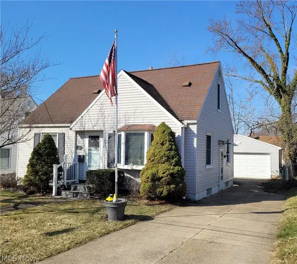 1682 Sunset Avenue, Akron, OH 44301