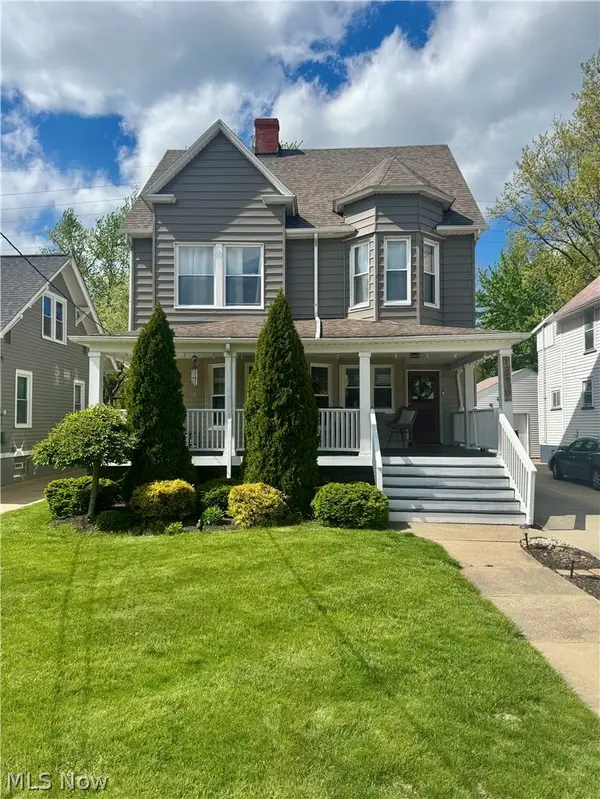 18810 Sloane Avenue, Lakewood, OH 44107