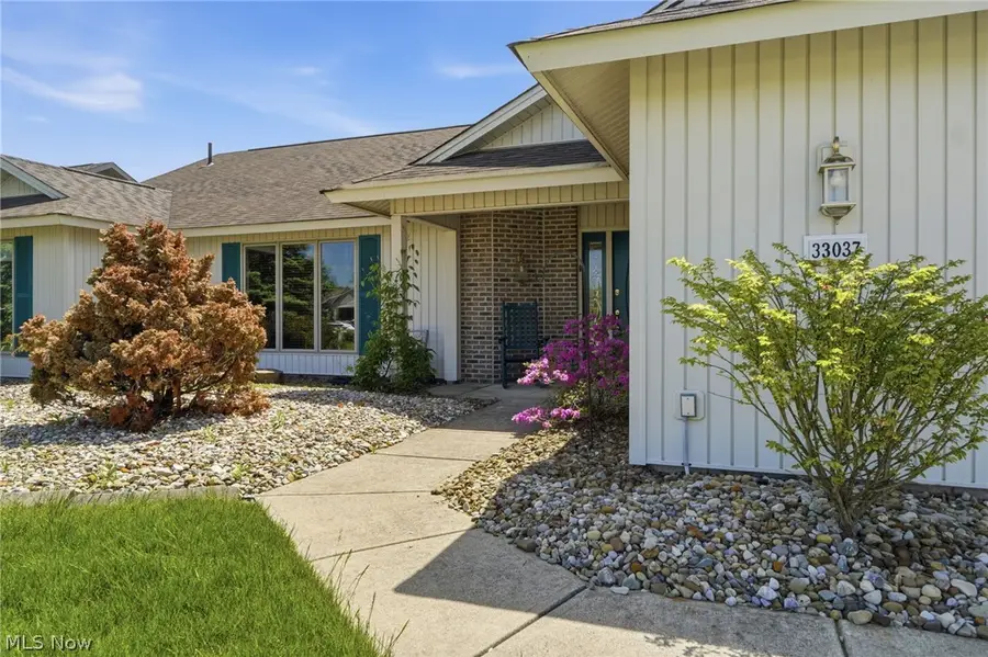 33037 Pebblebrook Drive, North Ridgeville, OH 44039 - #2