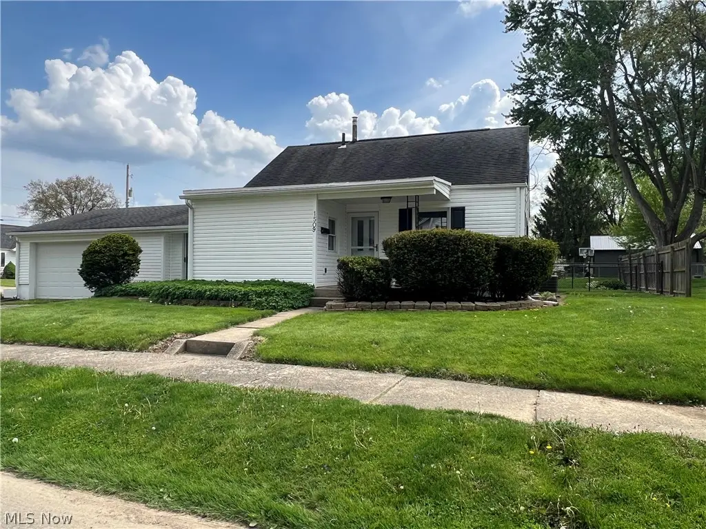 1509 Overlook Sw Avenue, Massillon, OH 44647 - #1