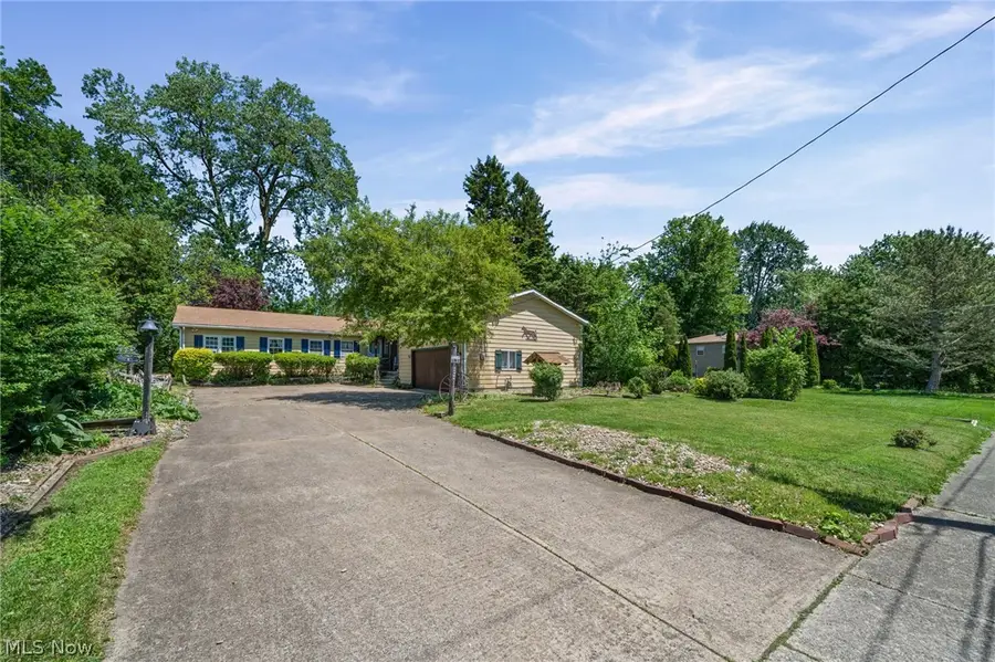 22486 Macbeth Avenue, Fairview Park, OH 44126 - #3