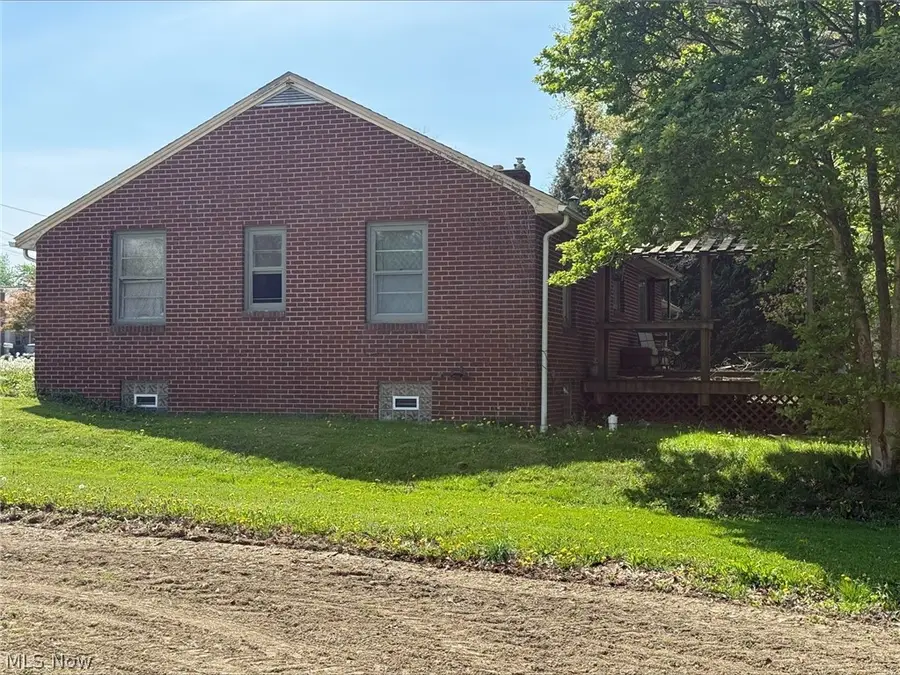 4101 Homeworth Road, Homeworth, OH 44634 - #2