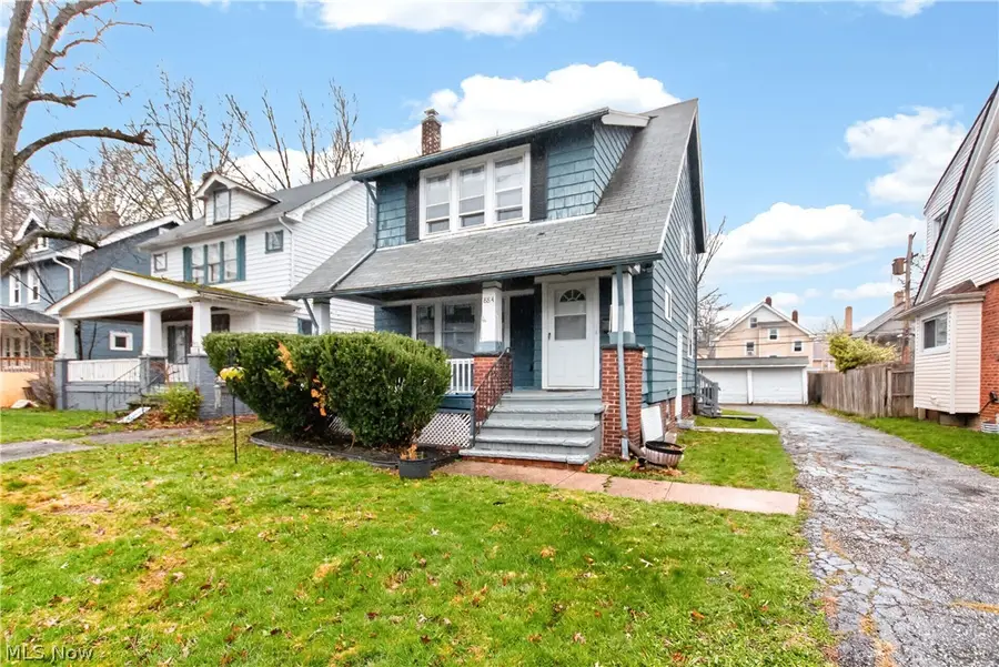 884 Nela View Road, Cleveland Heights, OH 44112 - #2