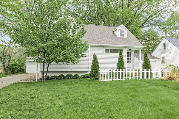 3719 Walter Road, North Olmsted, OH 44070