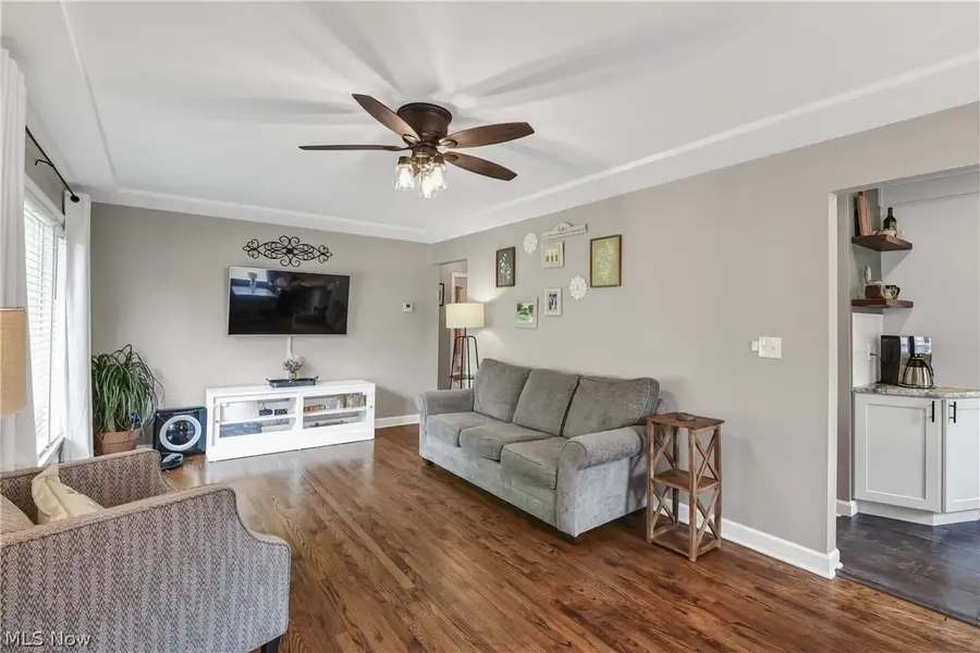 7559 Farnum Avenue, Middleburg Heights, OH 44130 - #3