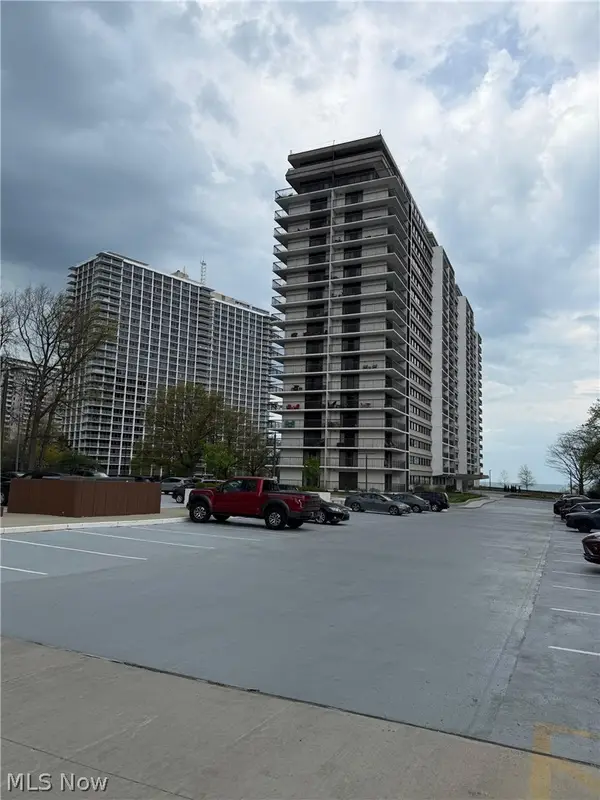 12550 Lake Avenue #1705, Lakewood, OH 44107