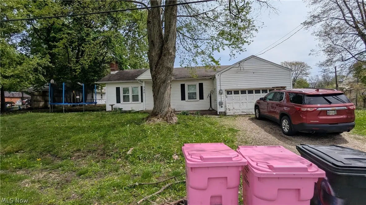 320 Indiana Avenue, Mansfield, OH 44905 - #1