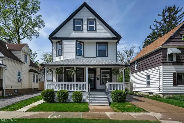 1548 Olivewood Avenue, Lakewood, OH 44107