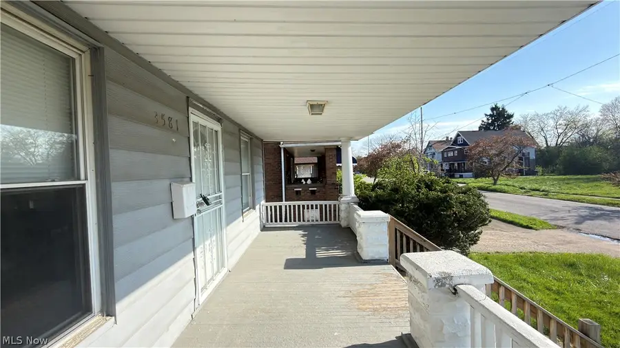 3581 E 149th Street, Cleveland, OH 44120 - #2