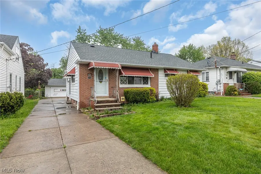 9609 Alexander Road, Garfield Heights, OH 44125 - #2