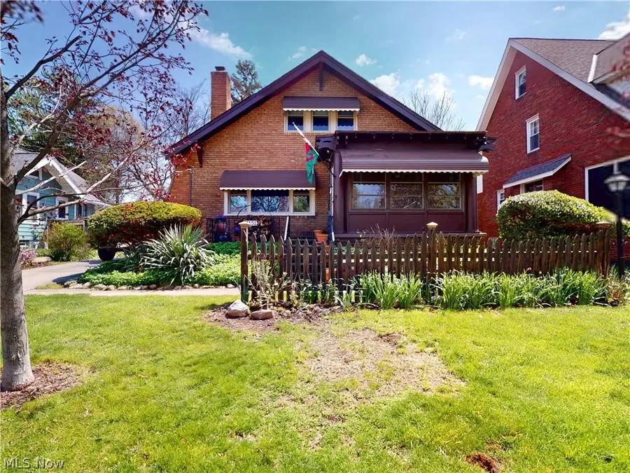 2151 Overbrook Avenue, Lakewood, OH 44107 - #2