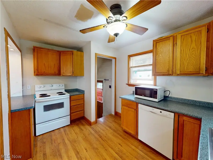 1801 Malasia Road, Akron, OH 44305 - #3