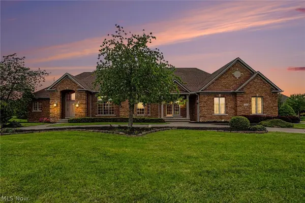 6291 Maypine Farm Boulevard, Highland Heights, OH 44143