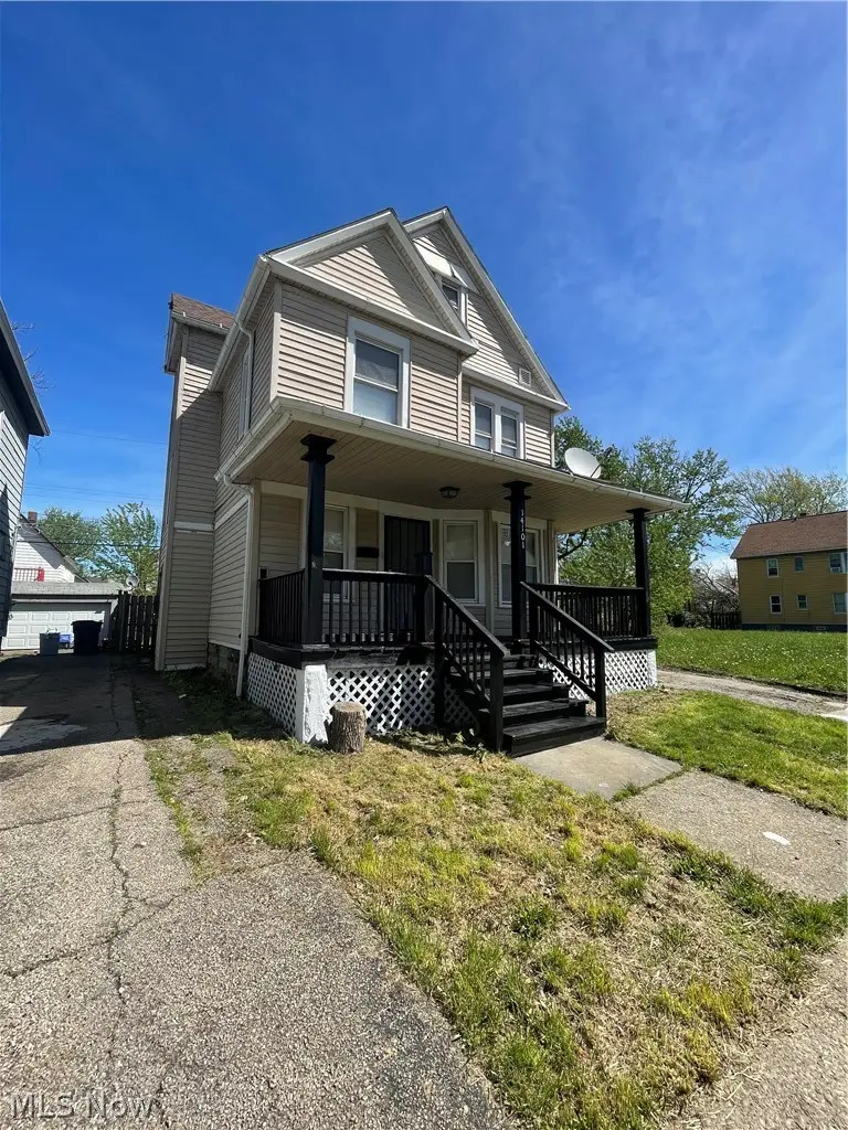 14101 Strathmore Avenue, East Cleveland, OH 44112 - #2