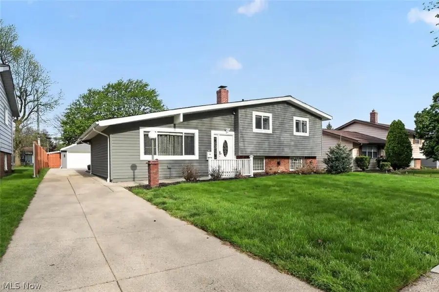1178 Golden Gate Boulevard, Mayfield Heights, OH 44124 - #2