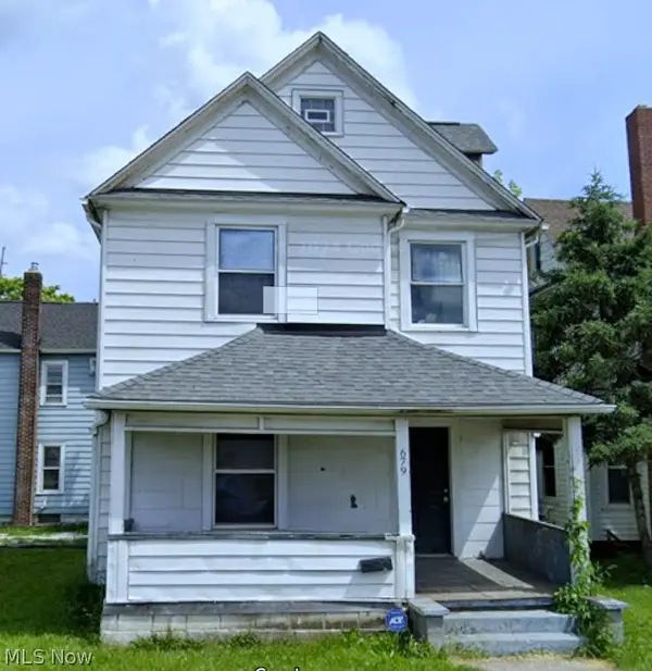679 Wooster W Road, Barberton, OH 44203