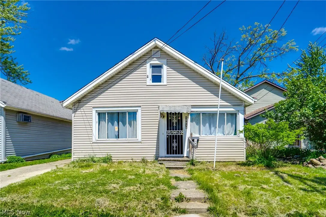 12512 Mcgowan Avenue, Cleveland, OH 44135 - #1