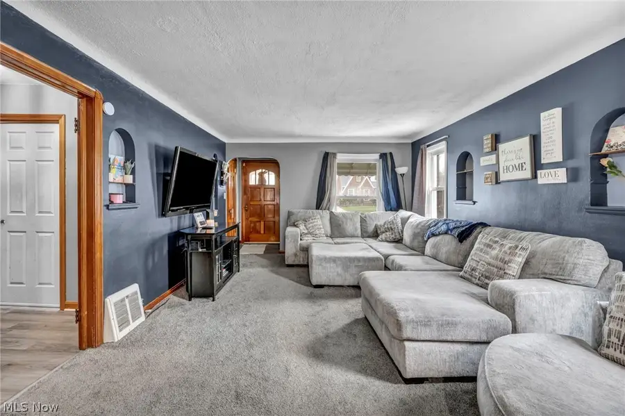 1403 Tuxedo Avenue, Parma, OH 44134 - #3