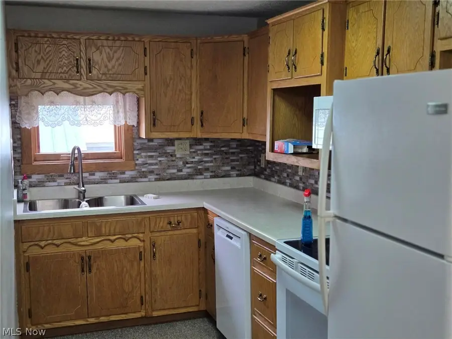 246 N 5th Street, McConnelsville, OH 43756 - #3
