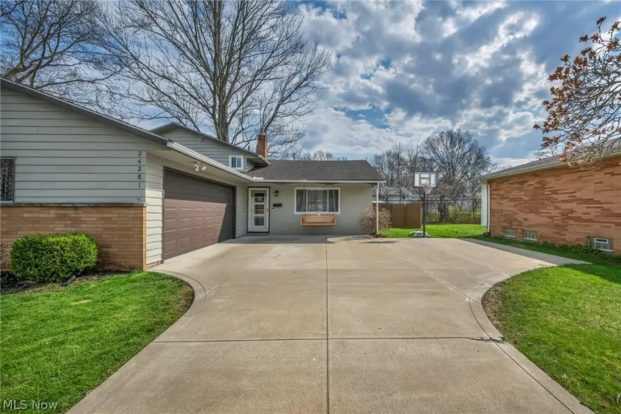 24281 Lebern Drive, North Olmsted, OH 44070 - #3