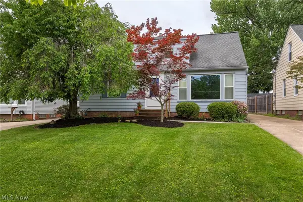 5042 N Barton Road, Lyndhurst, OH 44124