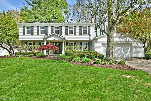 5797 Sampson Drive, Girard, OH 44420