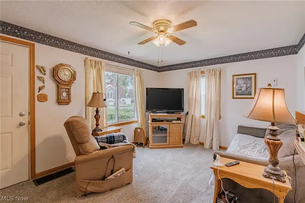 464 Jefferson Avenue, Barberton, OH 44203