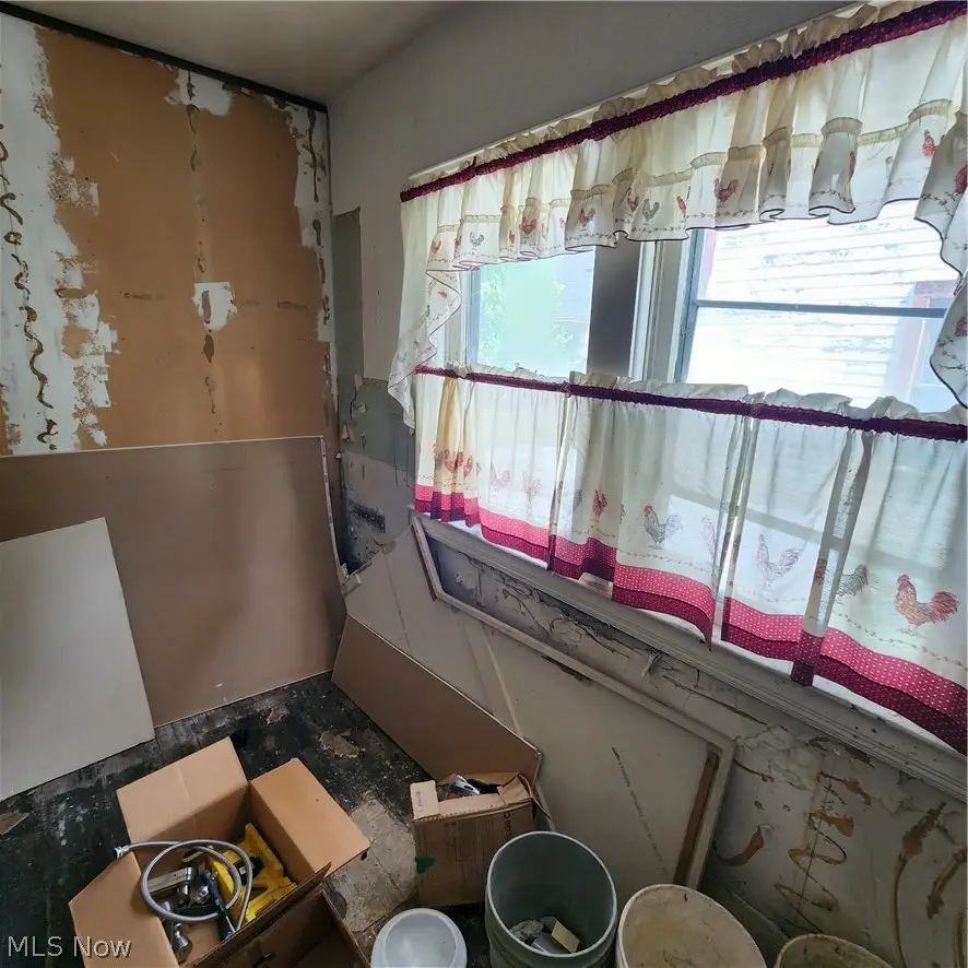 12607 Oakfield Avenue, Cleveland, OH 44105 - #2