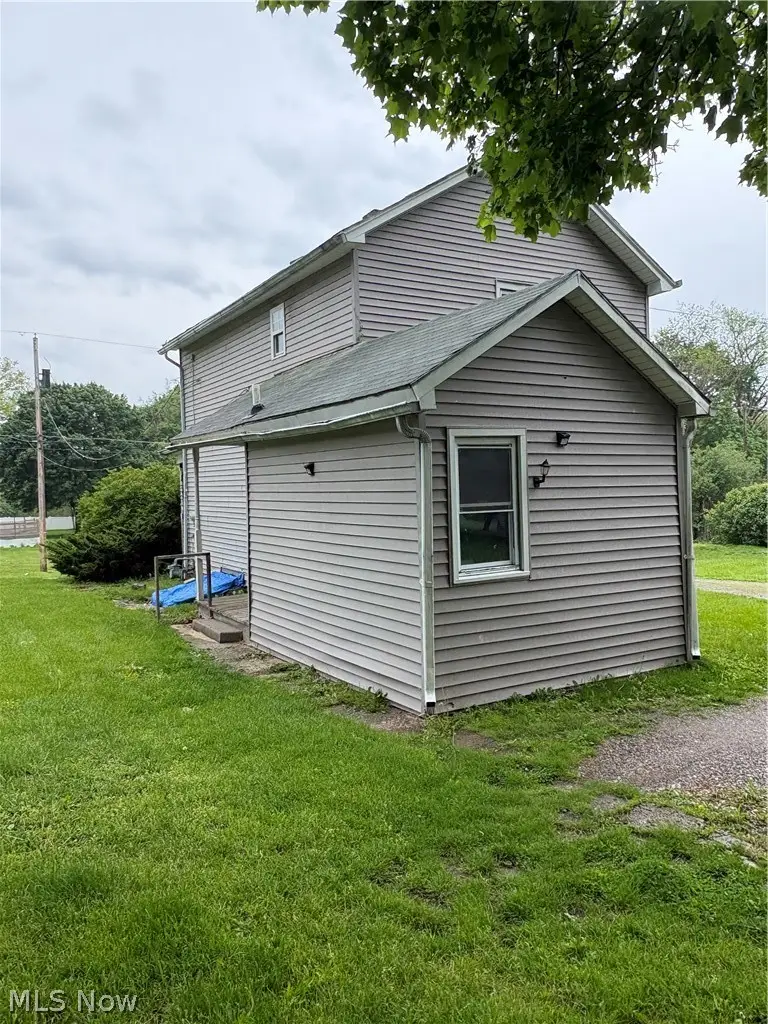 325 E High Street, Leetonia, OH 44431 - #3
