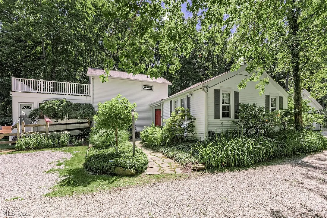 15879 Hemlock Road, Chagrin Falls, OH 44022 - #1