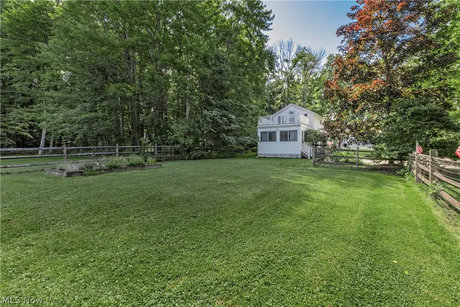 15879 Hemlock Road, Chagrin Falls, OH 44022 - #2