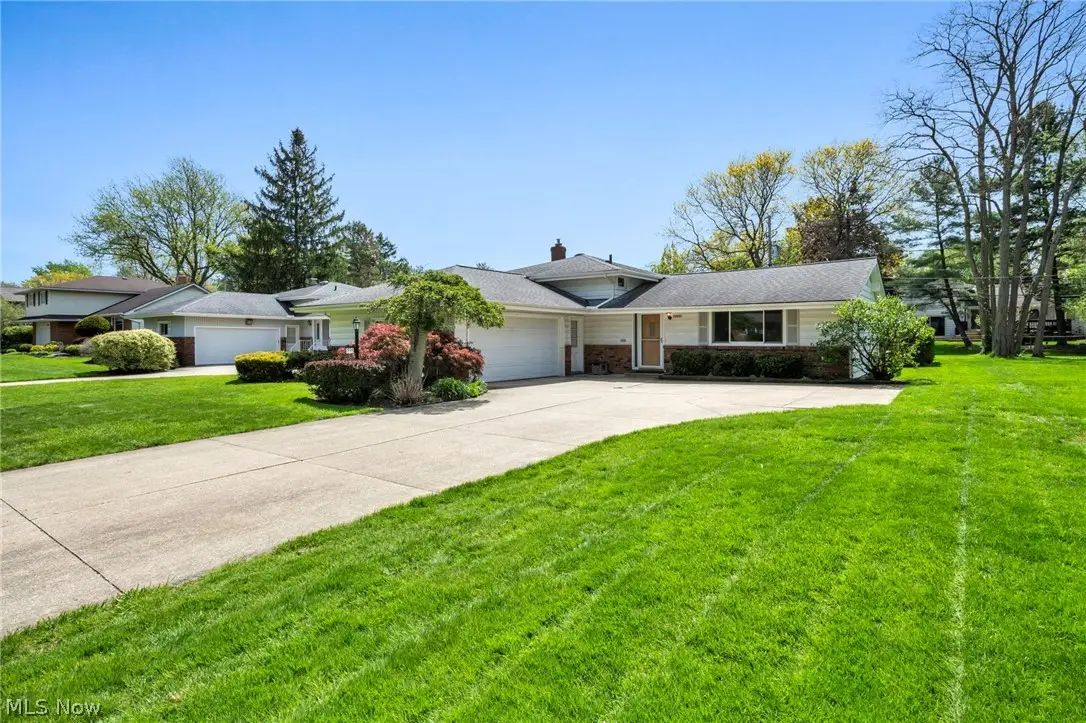 1994 Aldersgate Drive, Lyndhurst, OH 44124 - #1
