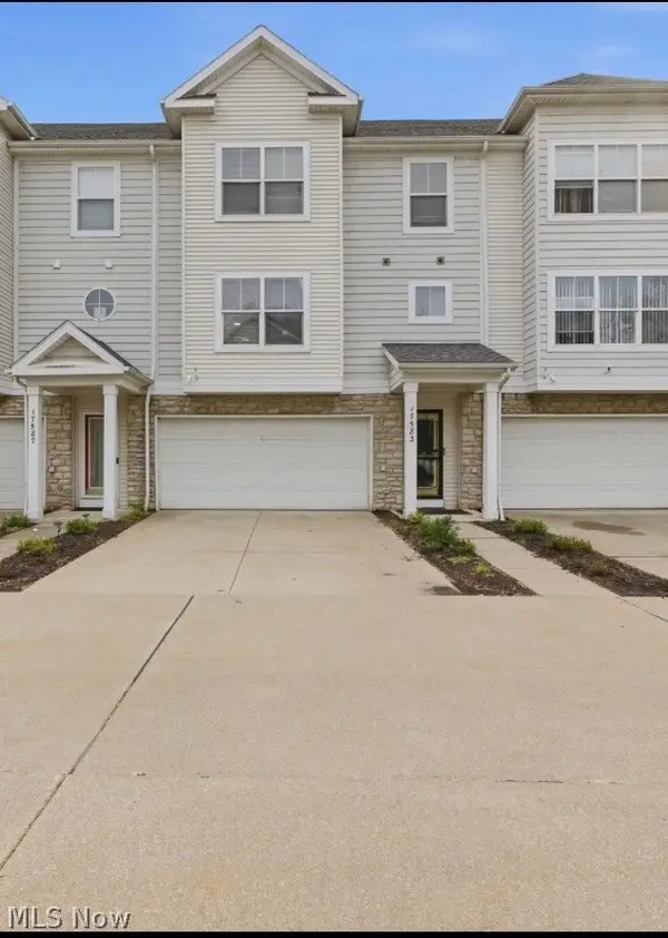 17583 Wildwood Lane, Cleveland, OH 44119