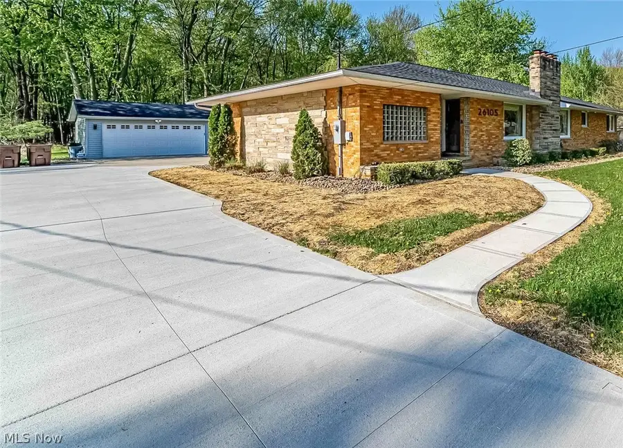 26105 Westwood Road, Westlake, OH 44145 - #2