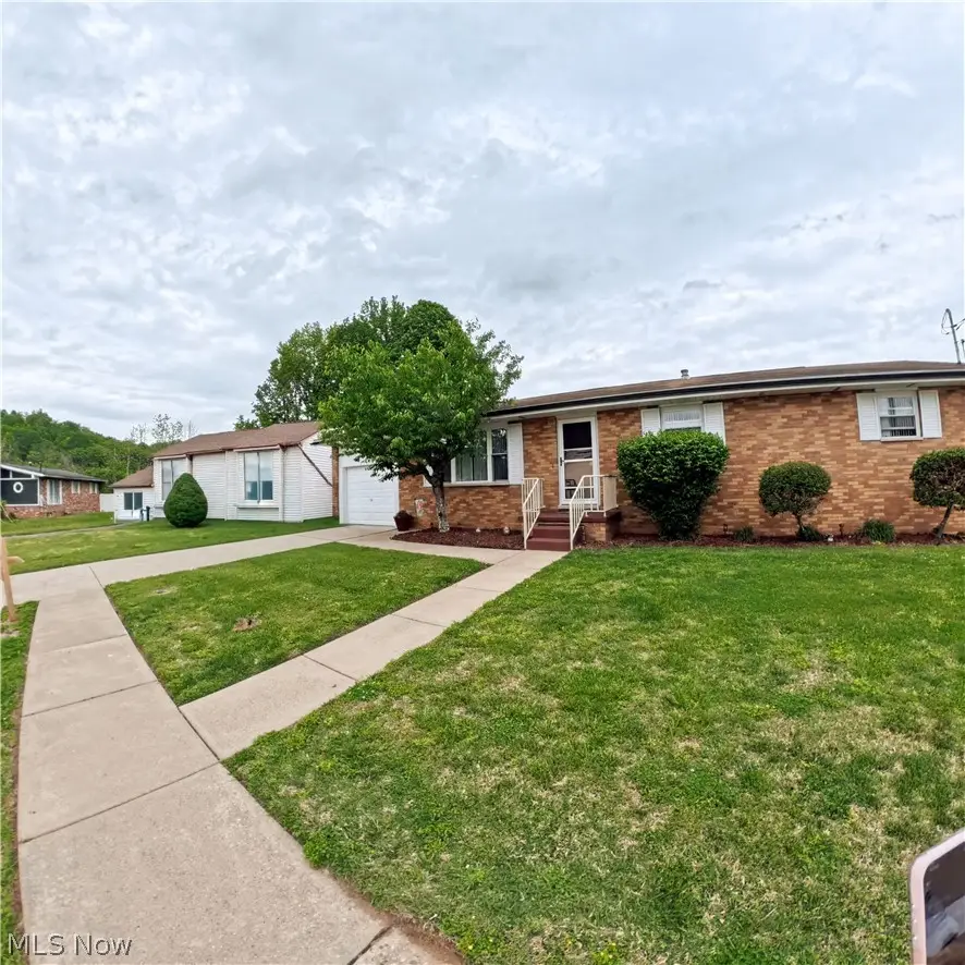 708 Circle Drive, Belpre, OH 45714 - #2